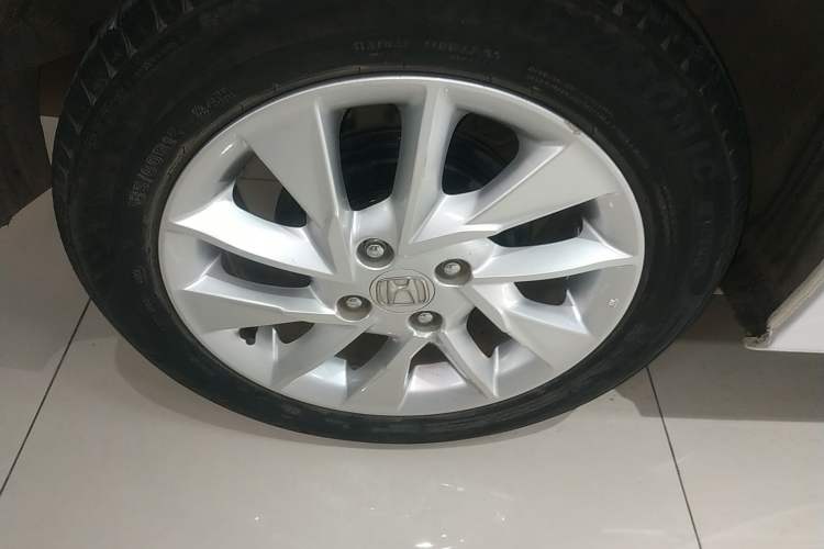 Used Honda Gienia 2017 1.5L CVT Classic Edition Exterior 5