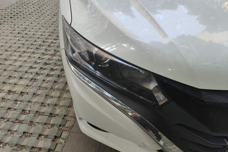 Used Honda Gienia 2017 1.5L CVT Classic Edition Exterior 6