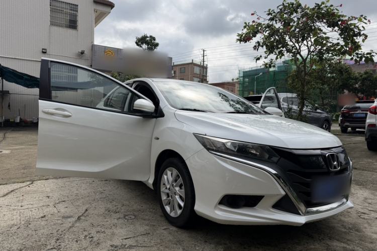 Used Honda Gienia 2017 1.5L CVT Classic Edition Exterior 6