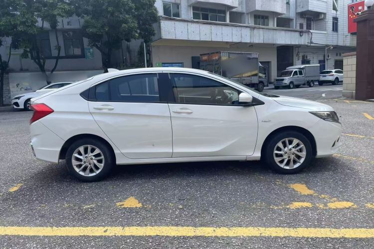 Used Honda Gienia 2017 1.5L CVT Classic Edition Exterior 9