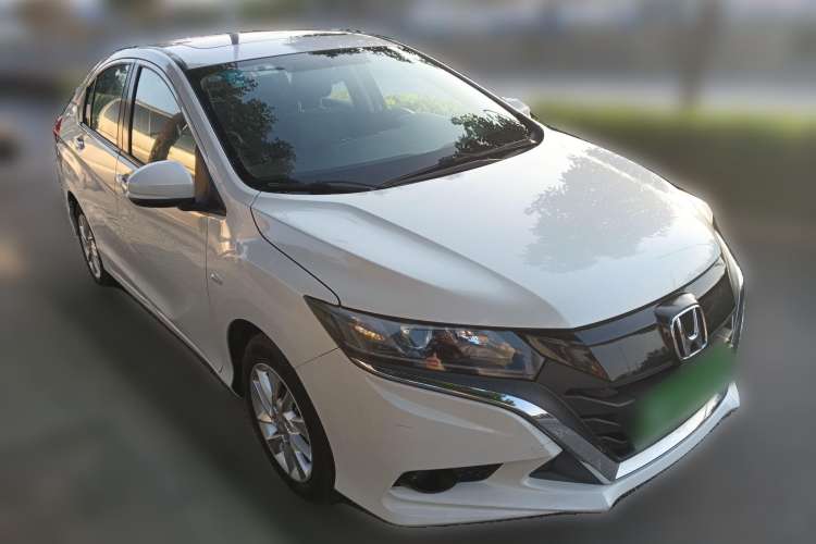 Used Honda Gienia 2017 1.5L CVT Comfort Version Front Right 45 Deg
