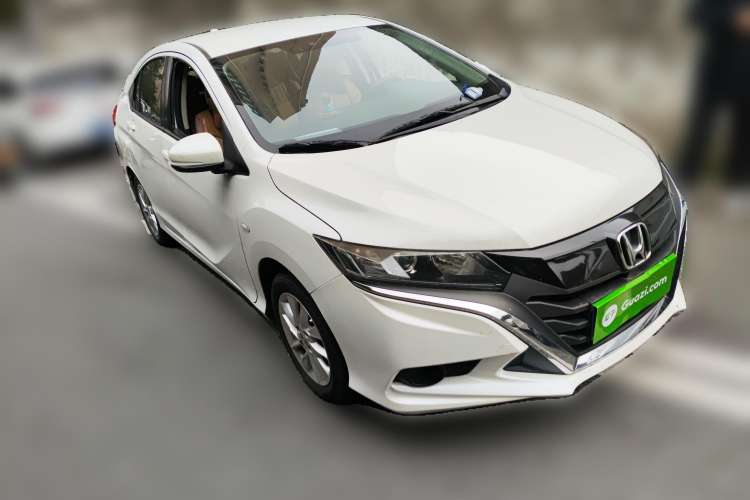 Used Honda Gienia 2017 1.5L CVT Classic Edition Front Right 45 Deg