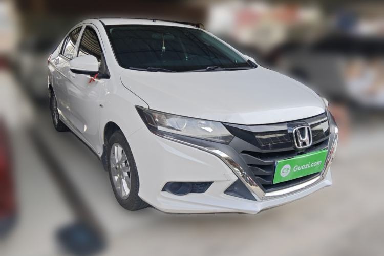 Used Honda Gienia 2017 1.5L Manual Classic Edition Front Right 45 Deg