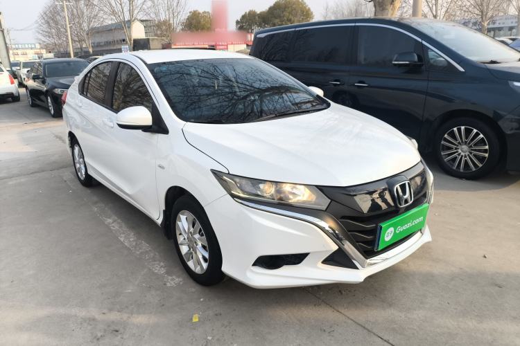 Used Honda Gienia 2017 1.5L CVT Classic Edition Front Right 45 Deg