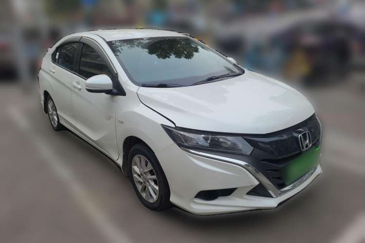 Used Honda Gienia 2017 1.5L CVT Classic Edition Front Right 45 Deg