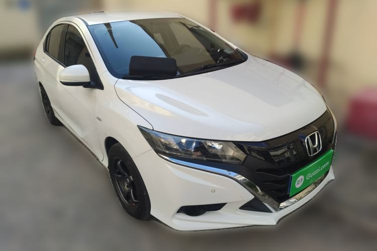 Used Honda Gienia 2017 1.5L CVT Classic Edition Front Right 45 Deg