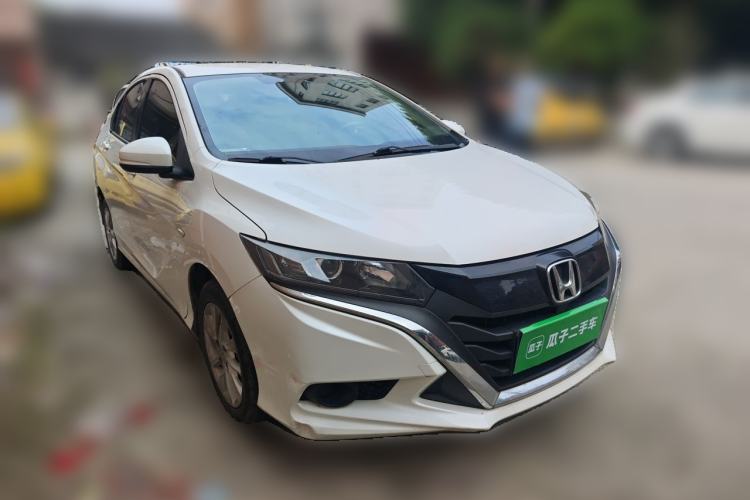 Used Honda Gienia 2017 1.5L CVT Classic Edition Front Right 45 Deg