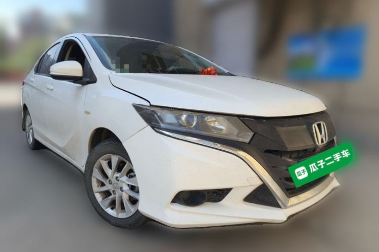 Used Honda Gienia 2017 1.5L CVT Classic Edition Front Right 45 Deg