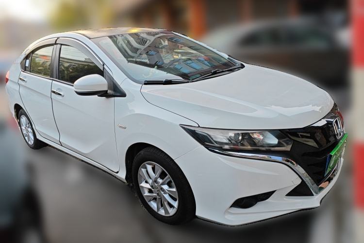 Used Honda Gienia 2017 1.5L CVT Classic Edition Front Right 45 Deg