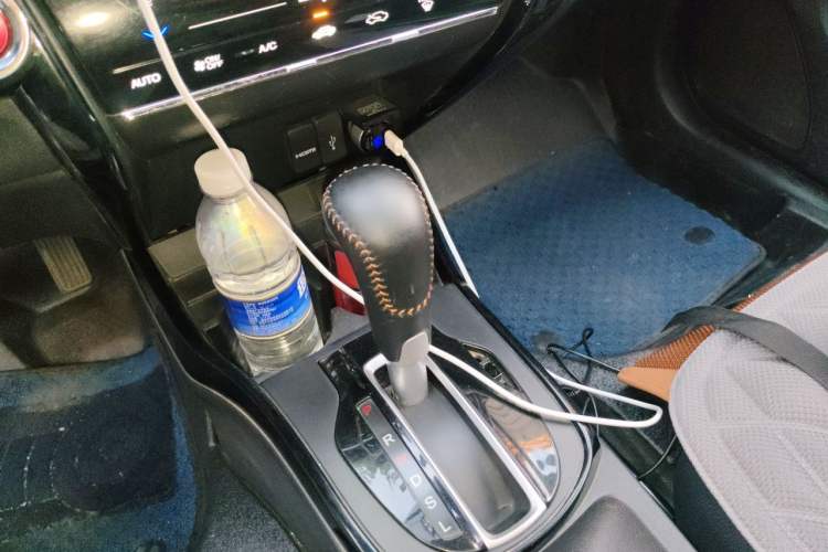Used Honda Gienia 2017 1.5L CVT Luxury Edition Gear Lever