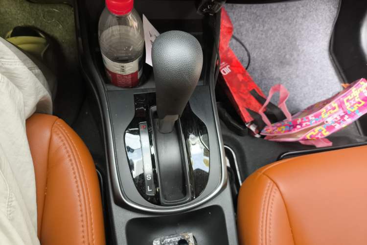 Used Honda Gienia 2017 1.5L CVT Classic Edition Gear Lever
