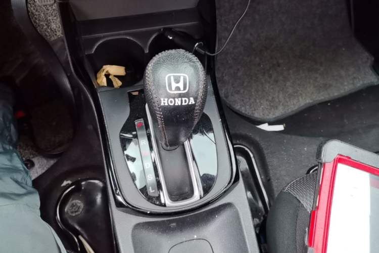 Used Honda Gienia 2017 1.5L CVT Comfort Version Gear Lever