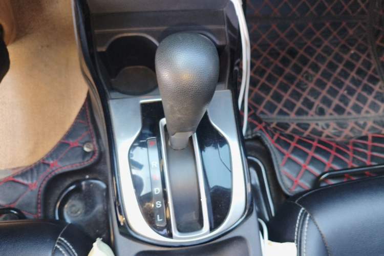 Used Honda Gienia 2017 1.5L CVT Comfort Version Gear Lever