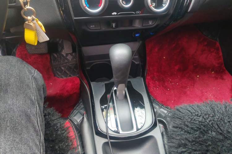 Used Honda Gienia 2017 1.5L CVT Comfort Version Gear Lever
