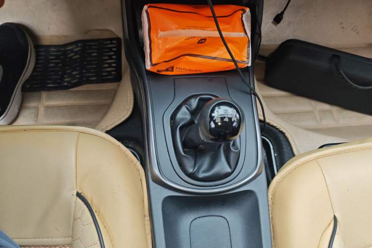 Used Honda Gienia 2017 1.5L Manual Classic Edition Gear Lever