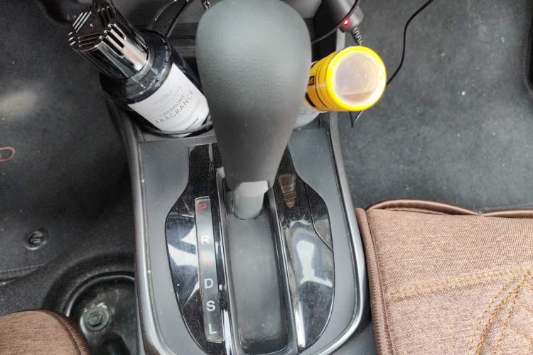 Used Honda Gienia 2017 1.5L CVT Classic Edition Gear Lever