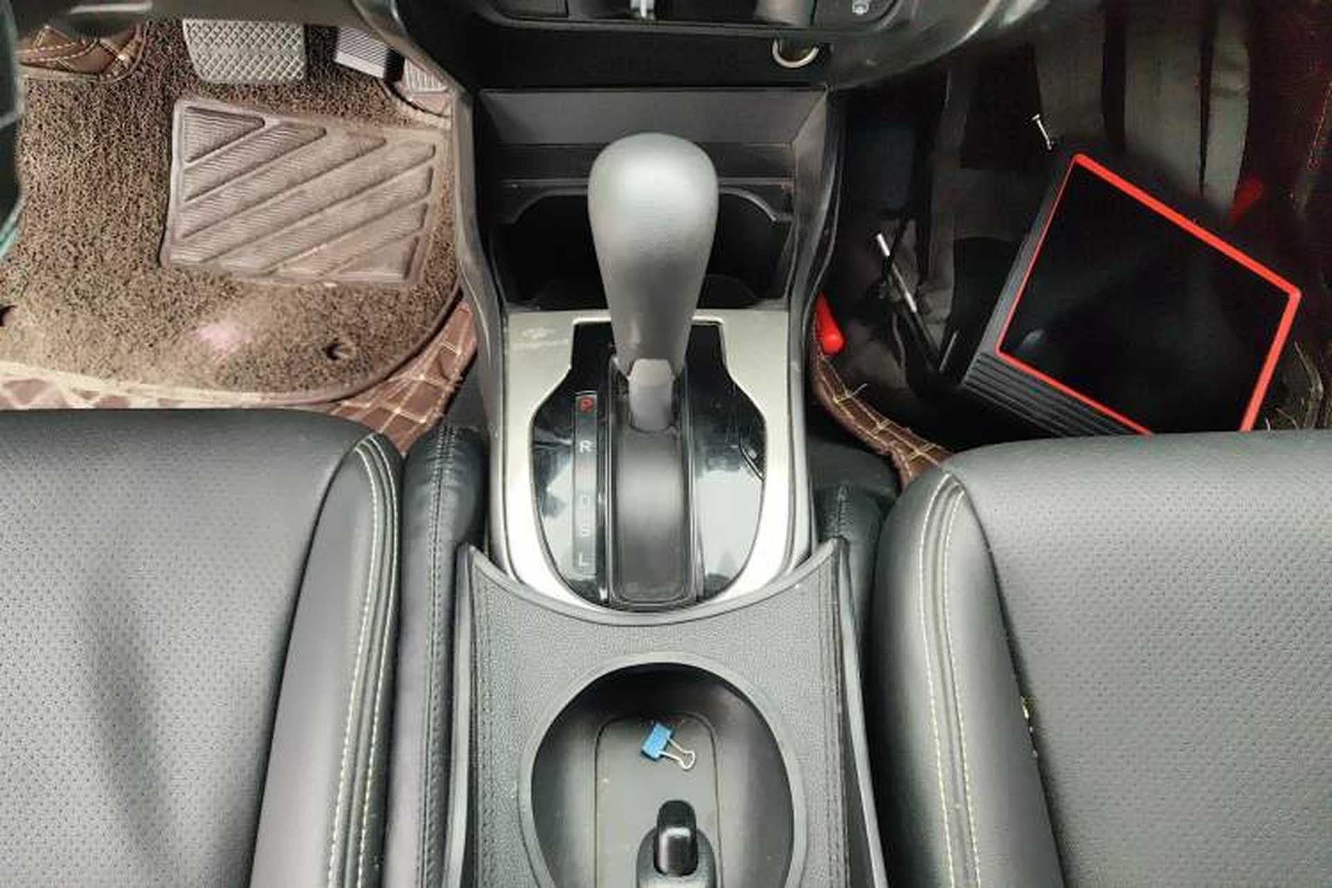 Used Honda Gienia 2017 1.5L CVT Classic Edition Gear Lever
