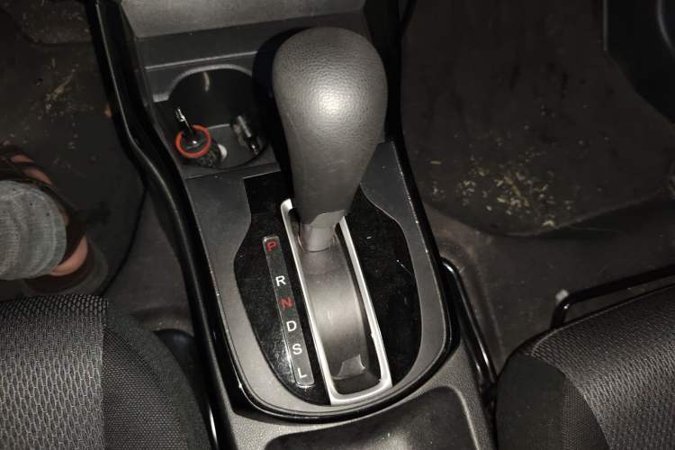 Used Honda Gienia 2017 1.5L CVT Comfort Version Gear Lever