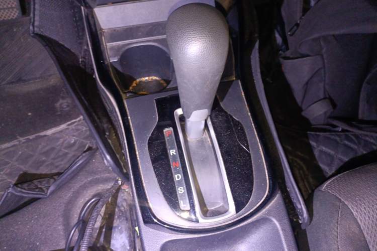 Used Honda Gienia 2017 1.5L CVT Comfort Version Gear Lever