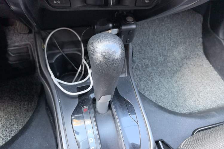 Used Honda Gienia 2017 1.5L CVT Classic Edition Gear Lever