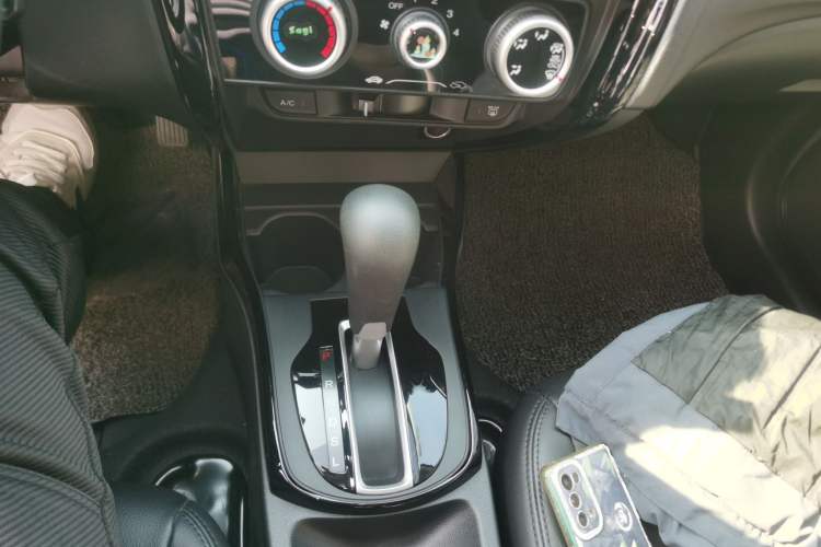 Used Honda Gienia 2017 1.5L CVT Comfort Version Gear Lever