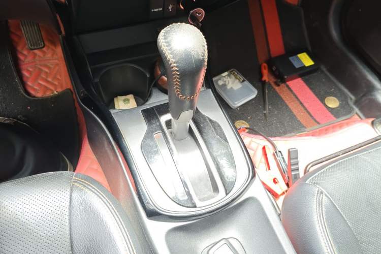Used Honda Gienia 2017 1.5L CVT Luxury Edition Gear Lever