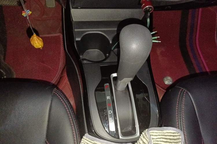 Used Honda Gienia 2017 1.5L CVT Comfort Version Gear Lever