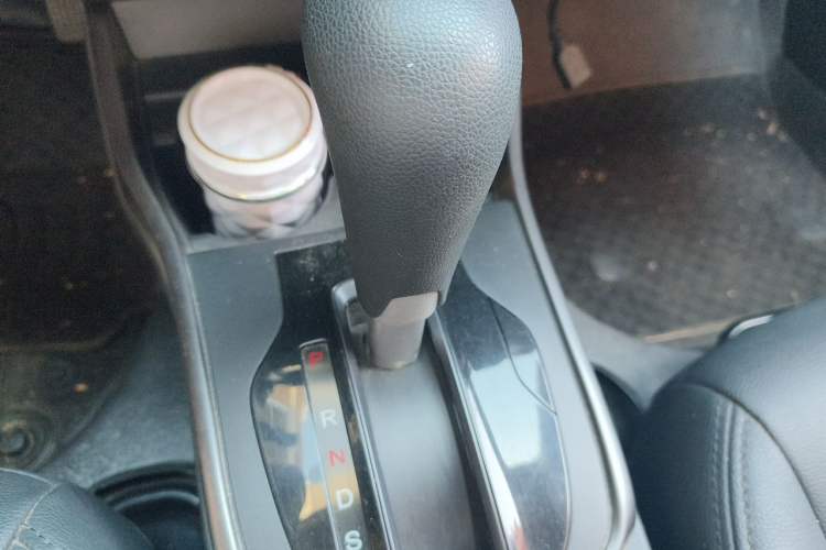 Used Honda Gienia 2017 1.5L CVT Classic Edition Gear Lever