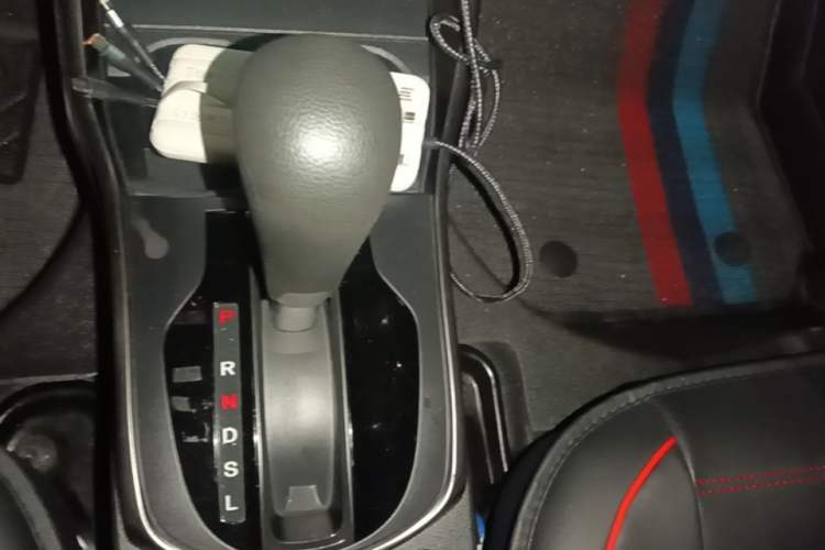 Used Honda Gienia 2017 1.5L CVT Classic Edition Gear Lever