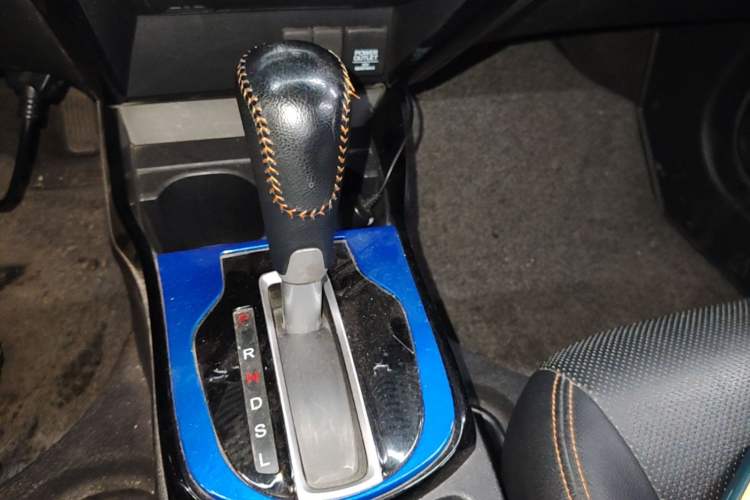 Used Honda Gienia 2017 1.5L CVT Fashion Edition Gear Lever