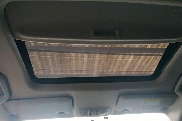 Used Honda Gienia 2017 1.5L CVT Luxury Edition Headliner