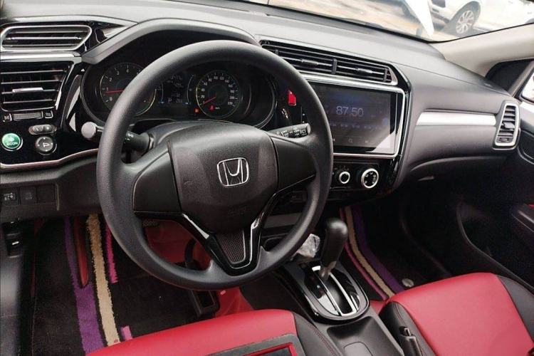 Used Honda Gienia 2017 1.5L CVT Comfort Version Interior 1