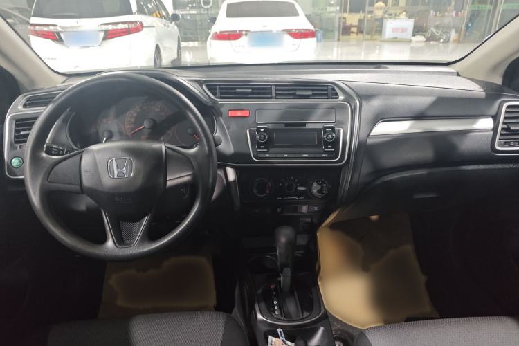 Used Honda Gienia 2017 1.5L CVT Classic Edition Interior 1