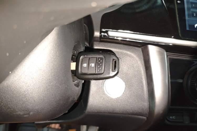 Used Honda Gienia 2017 1.5L CVT Classic Edition Interior 1