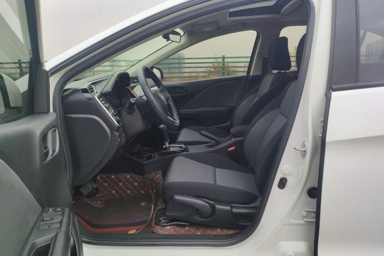Used Honda Gienia 2017 1.5L CVT Comfort Version Interior 2