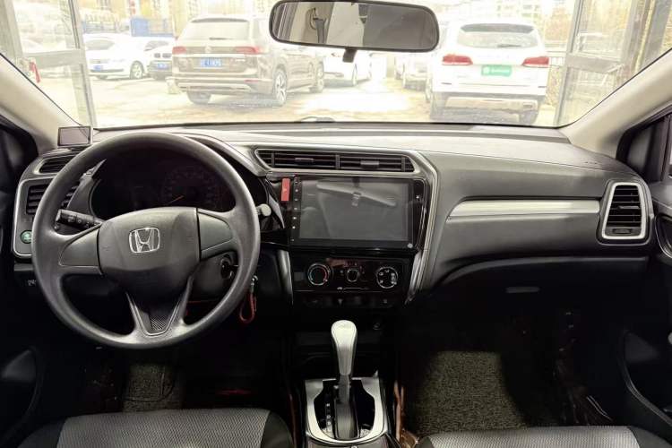 Used Honda Gienia 2017 1.5L CVT Classic Edition Interior 3