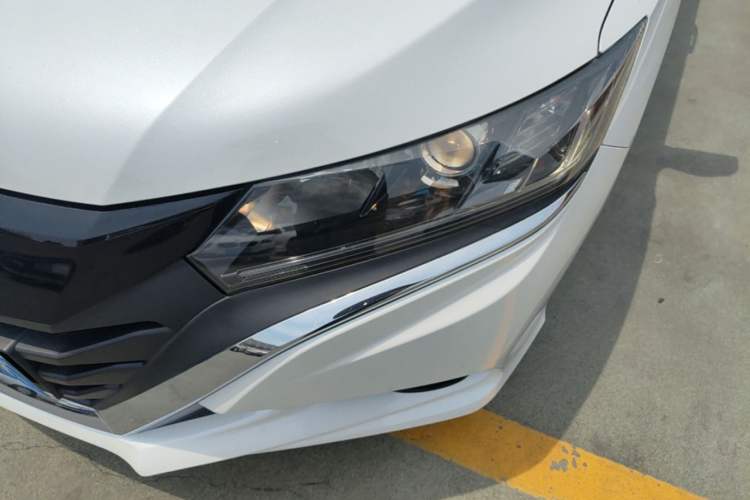 Used Honda Gienia 2017 1.5L CVT Classic Edition Left Front Headlight