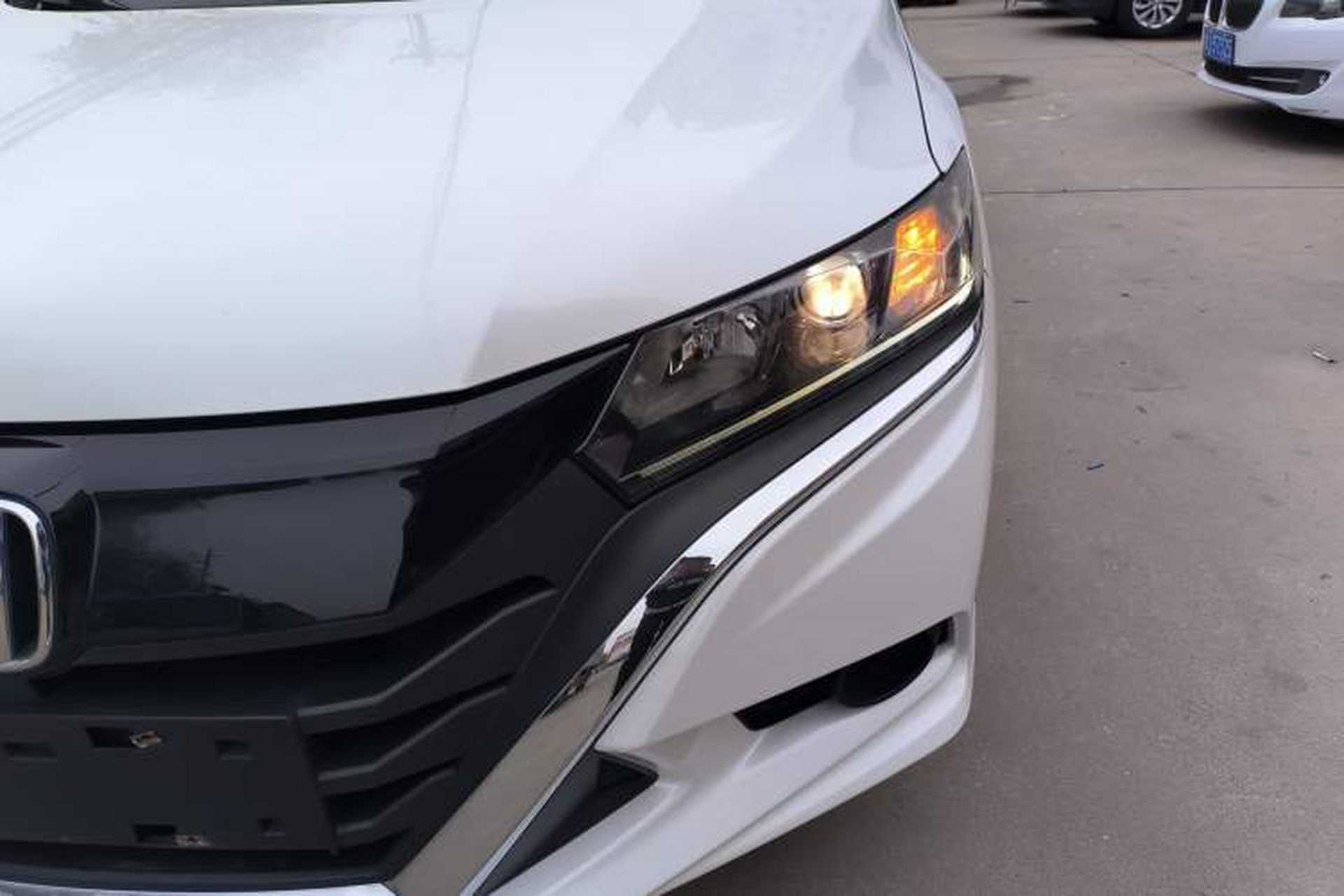 Used Honda Gienia 2017 1.5L CVT Classic Edition Left Front Headlight