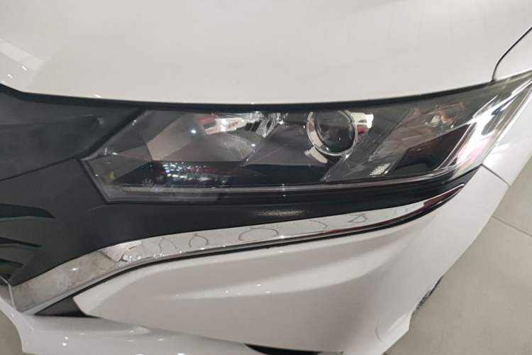Used Honda Gienia 2017 1.5L CVT Classic Edition Left Front Headlight