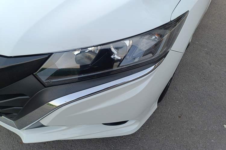 Used Honda Gienia 2017 1.5L Manual Classic Edition Left Front Headlight