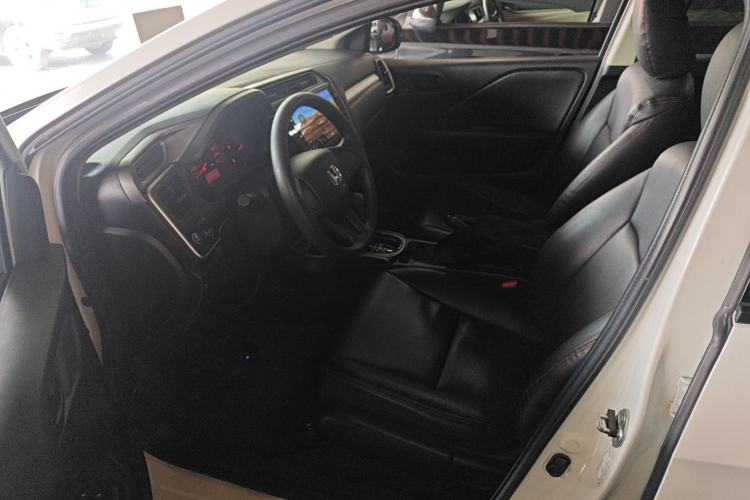 Used Honda Gienia 2017 1.5L CVT Classic Edition Left Front Seat