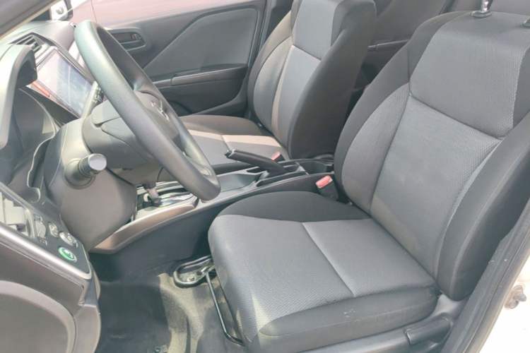 Used Honda Gienia 2017 1.5L CVT Classic Edition Left Front Seat