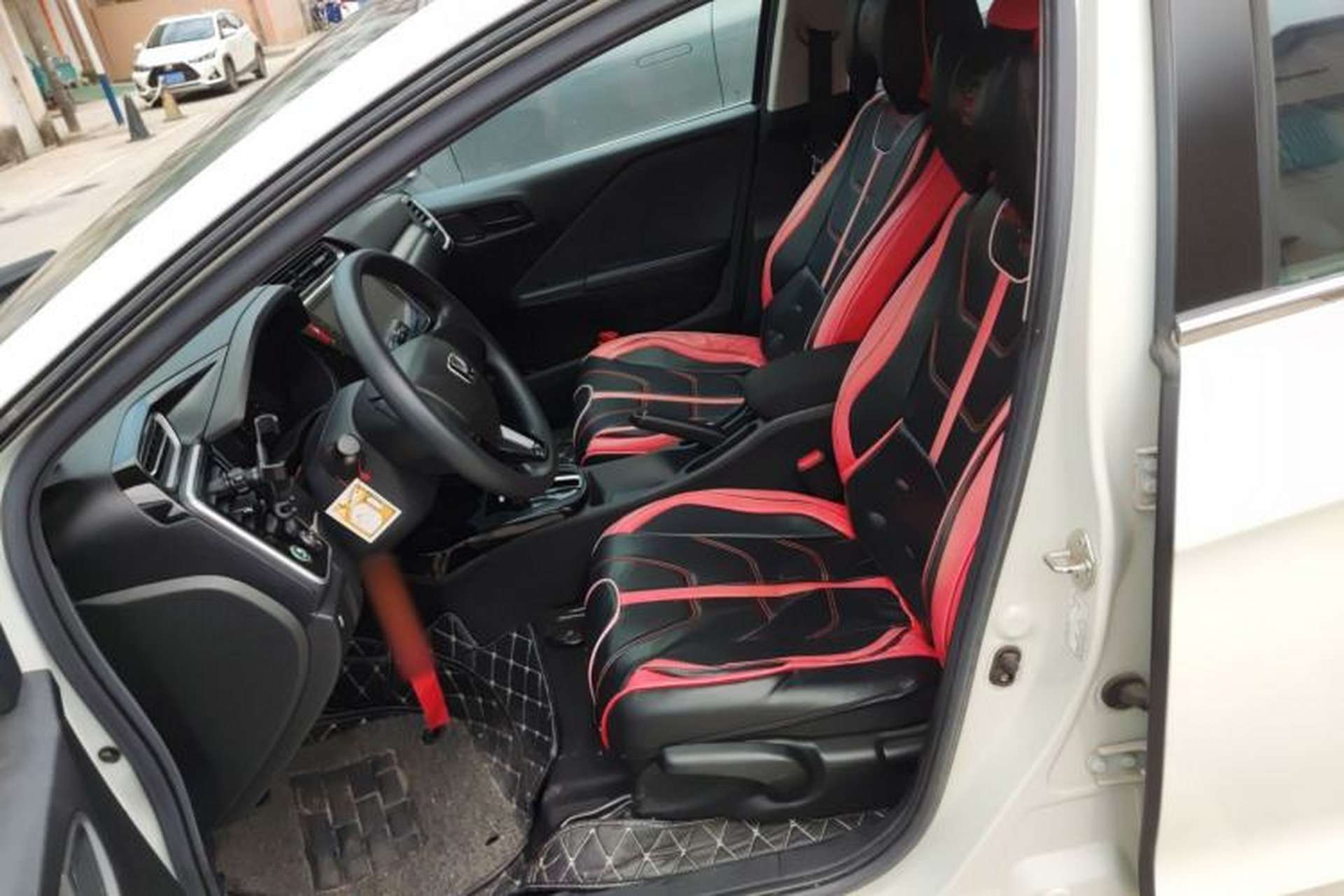 Used Honda Gienia 2017 1.5L CVT Comfort Version Left Front Seat