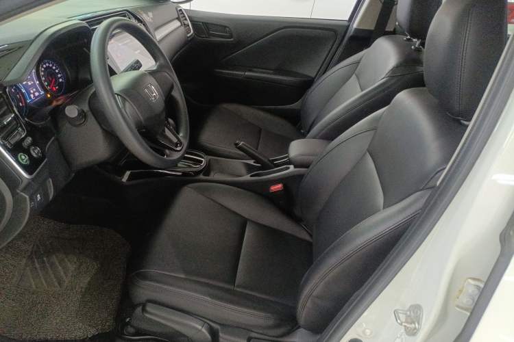 Used Honda Gienia 2017 1.5L CVT Comfort Version Left Front Seat