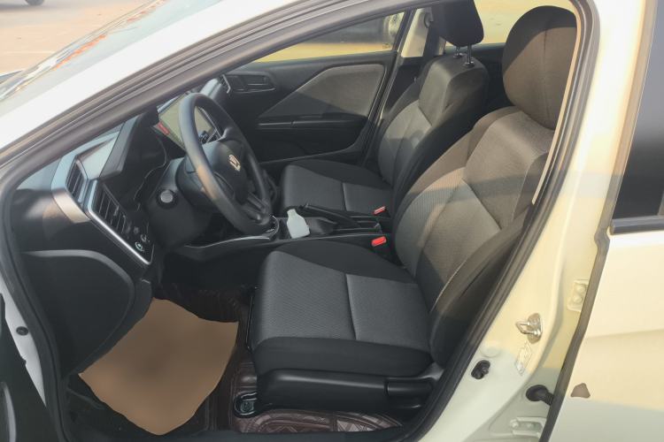 Used Honda Gienia 2017 1.5L CVT Classic Edition Left Front Seat