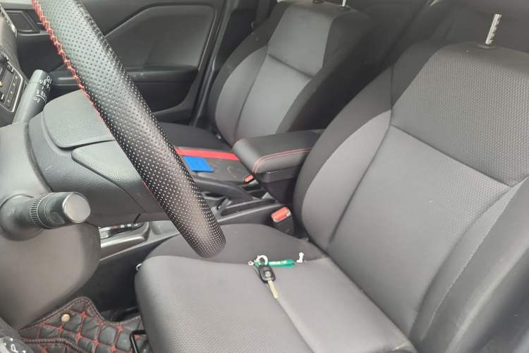 Used Honda Gienia 2017 1.5L CVT Classic Edition Left Front Seat