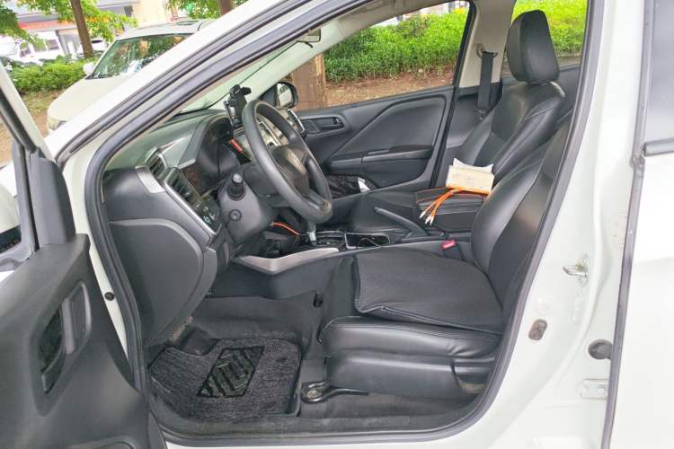 Used Honda Gienia 2017 1.5L CVT Classic Edition Left Front Seat