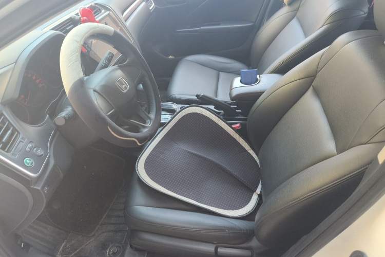 Used Honda Gienia 2017 1.5L CVT Classic Edition Left Front Seat