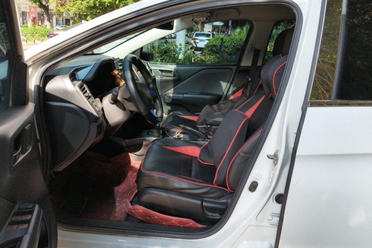 Used Honda Gienia 2017 1.5L Manual Classic Edition Left Front Seat