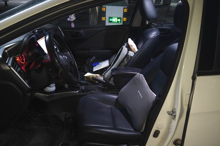 Used Honda Gienia 2017 1.5L CVT Classic Edition Left Front Seat